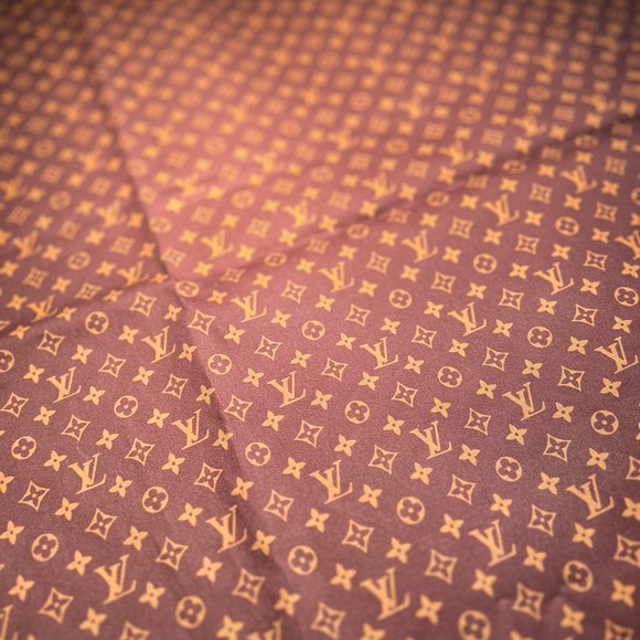 Monogram fabric 4’ x 2’ - Picture 8 of 8